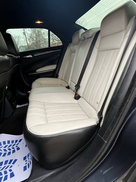 Chrysler 300 S V6 AWD 2017