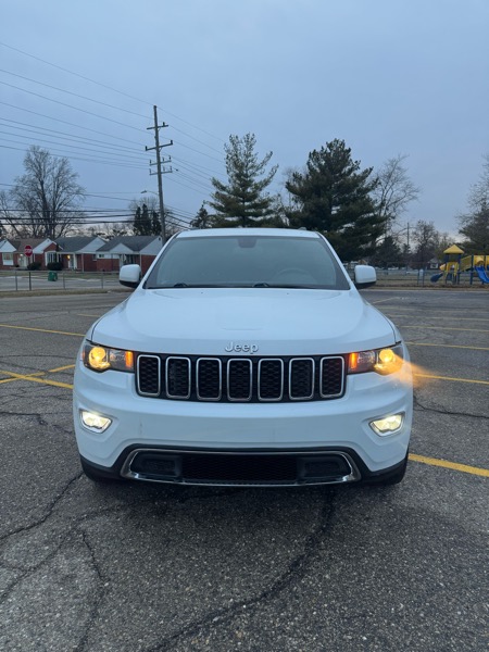 Jeep Grand Cherokee Laredo 2WD 2014