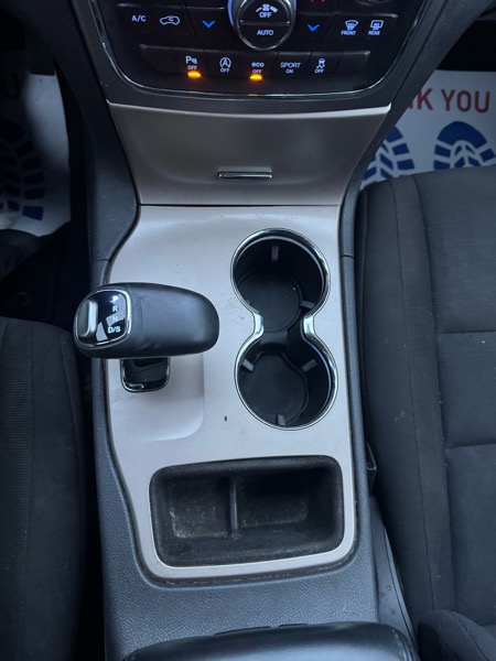 Jeep Grand Cherokee Laredo 2WD 2014