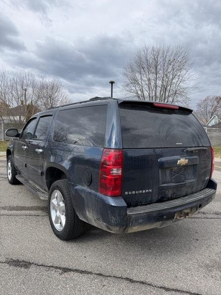 Chevrolet Suburban LTZ 1500 4WD 2008