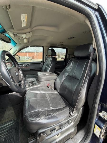 Chevrolet Suburban LTZ 1500 4WD 2008