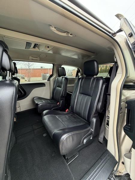 Chrysler Town & Country Touring 2014