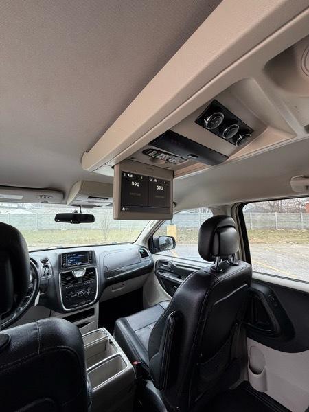 Chrysler Town & Country Touring 2014