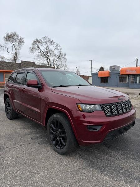 Jeep Grand Cherokee Laredo 4WD 2018