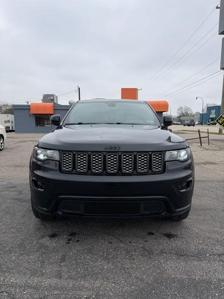 Jeep Grand Cherokee Laredo 4WD 2019