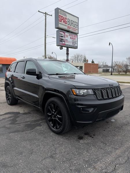 Jeep Grand Cherokee Laredo 4WD 2019