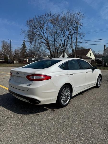 Ford Fusion SE 2014