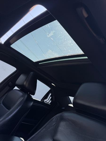 Chrysler 300 Limited RWD 2011