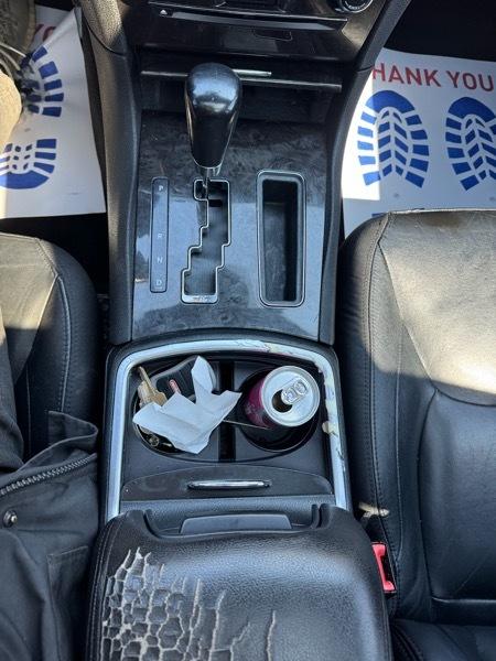 Chrysler 300 Limited RWD 2011