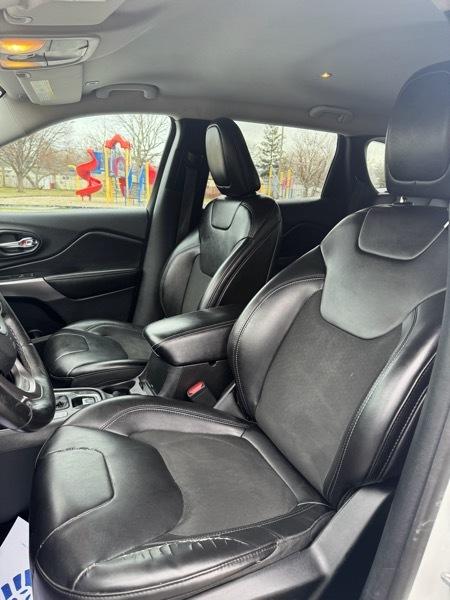 Jeep Cherokee Latitude Plus FWD 2019