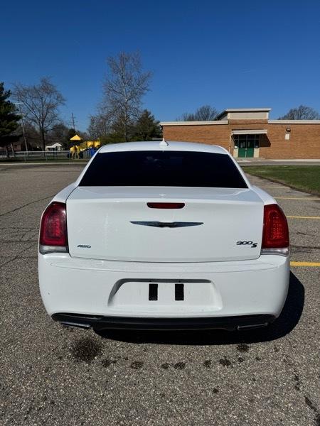 Chrysler 300 S V6 AWD 2015