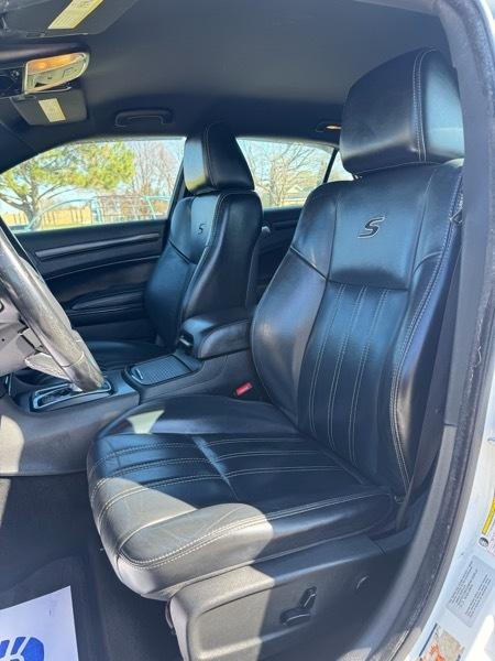 Chrysler 300 S V6 AWD 2015