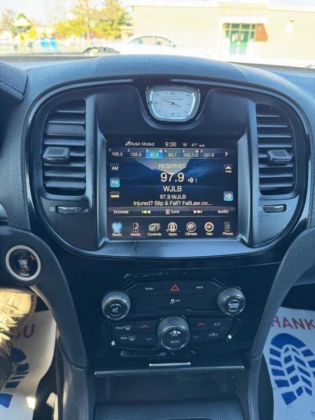 Chrysler 300 S V6 AWD 2015