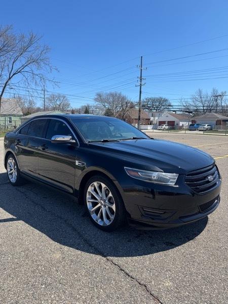 Ford Taurus Limited AWD 2017