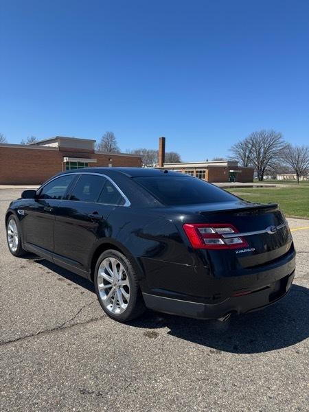 Ford Taurus Limited AWD 2017