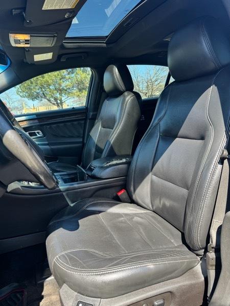 Ford Taurus Limited AWD 2017