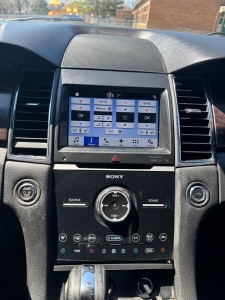 Ford Taurus Limited AWD 2017