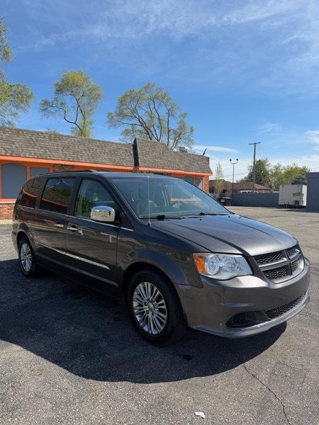 Chrysler Town & Country Touring-L 2016