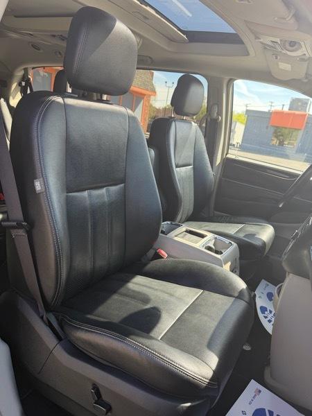 Chrysler Town & Country Touring-L 2016