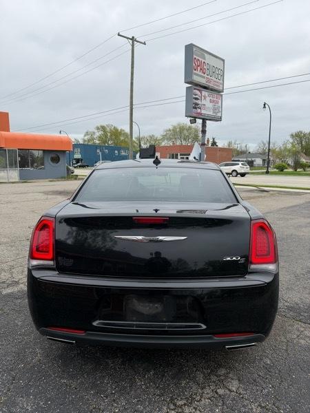 Chrysler 300 S V6 RWD 2015