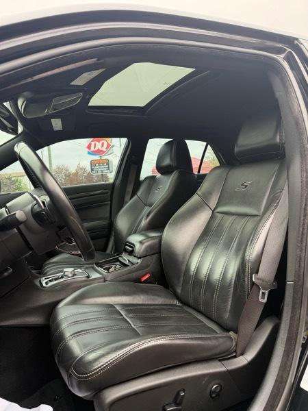 Chrysler 300 S V6 RWD 2015