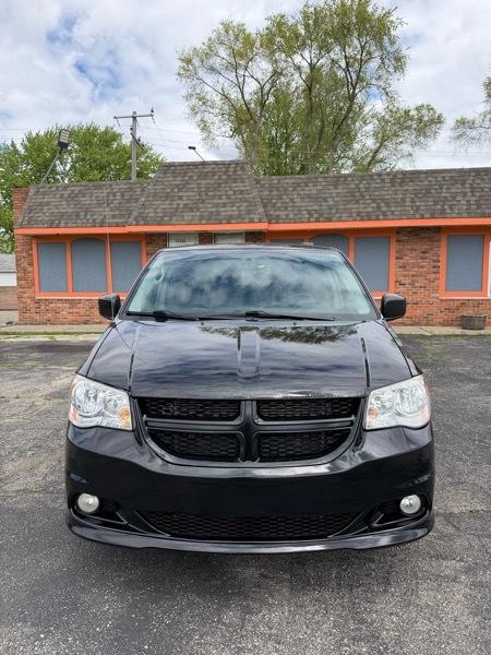 Dodge Grand Caravan Crew 2017
