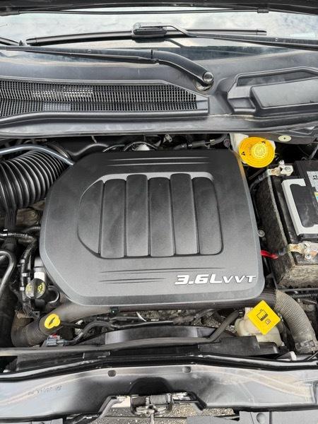 Dodge Grand Caravan Crew 2017