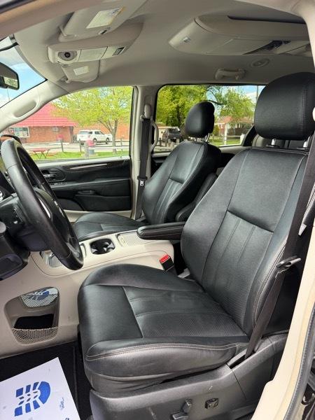 Dodge Grand Caravan Crew 2017