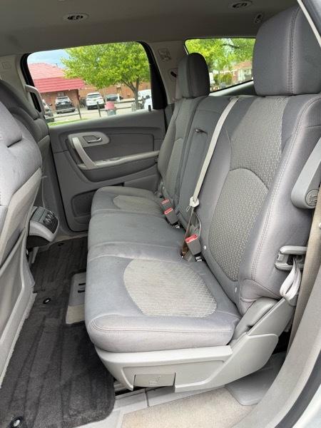 Chevrolet Traverse LS AWD w/PDC 2012