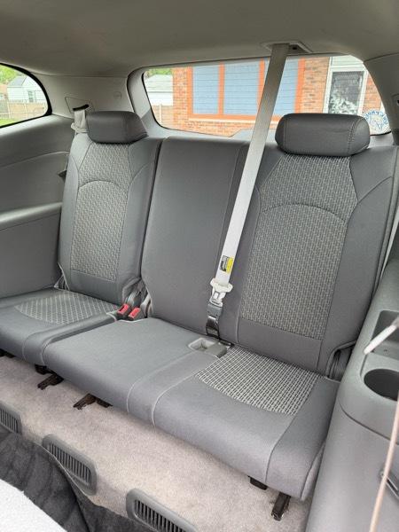 Chevrolet Traverse LS AWD w/PDC 2012