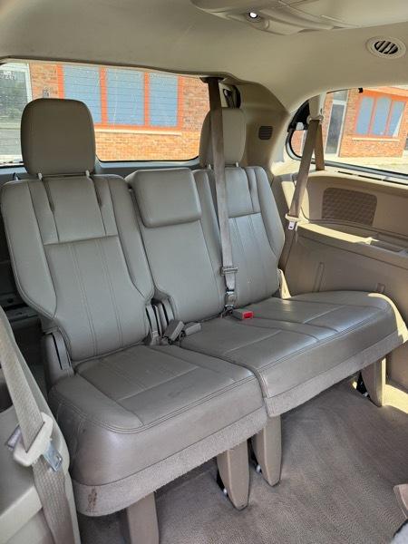 Chrysler Town & Country Touring-L 2013