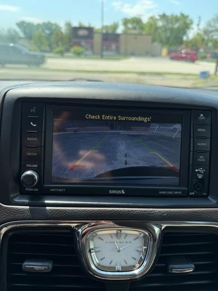 Chrysler Town & Country Touring-L 2013