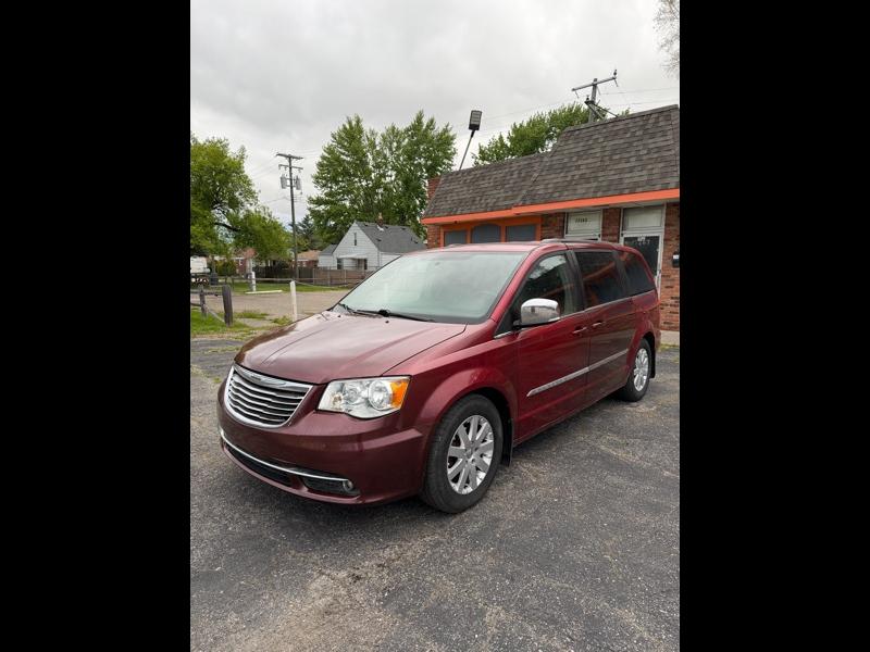 Chrysler Town & Country Touring-L 2011