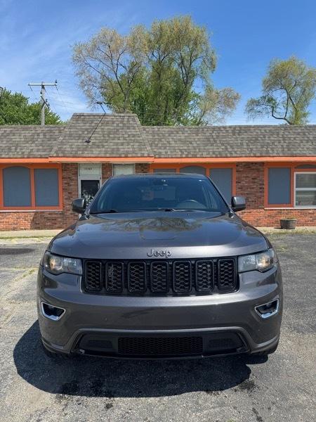 Jeep Grand Cherokee Laredo 4WD 2017