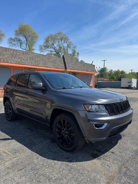 Jeep Grand Cherokee Laredo 4WD 2017