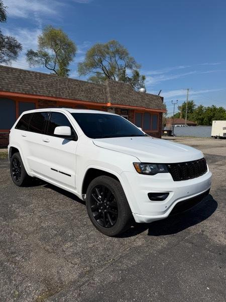 Jeep Grand Cherokee Laredo 4WD 2020