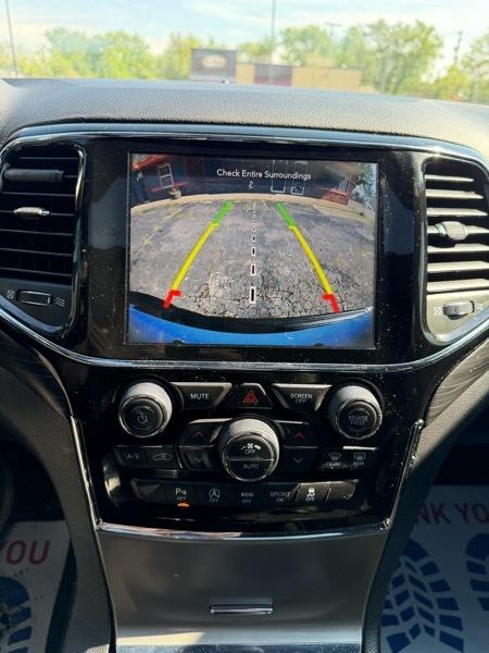 Jeep Grand Cherokee Laredo 4WD 2020