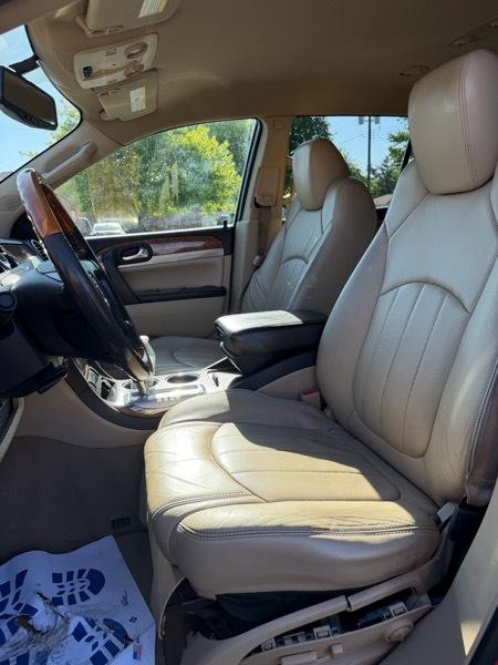 Buick Enclave Leather AWD 2012