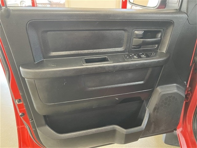 RAM 1500 Classic Tradesman Quad Cab 4WD 2019