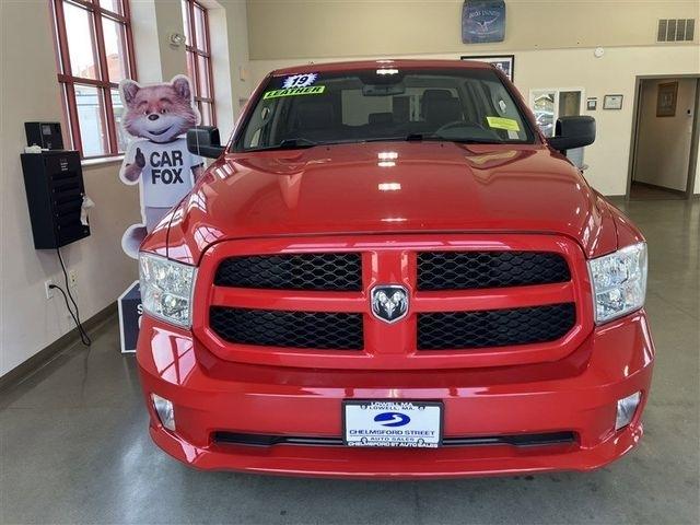 RAM 1500 Classic Tradesman Quad Cab 4WD 2019
