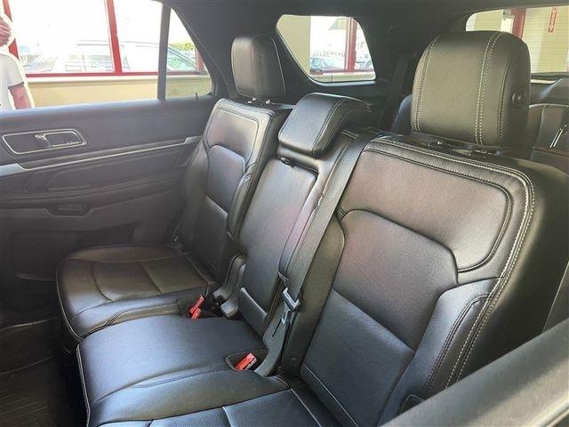 Ford Explorer Limited 4WD 2016