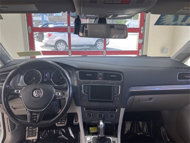 Volkswagen Golf Alltrack TSI SE 6A 2017