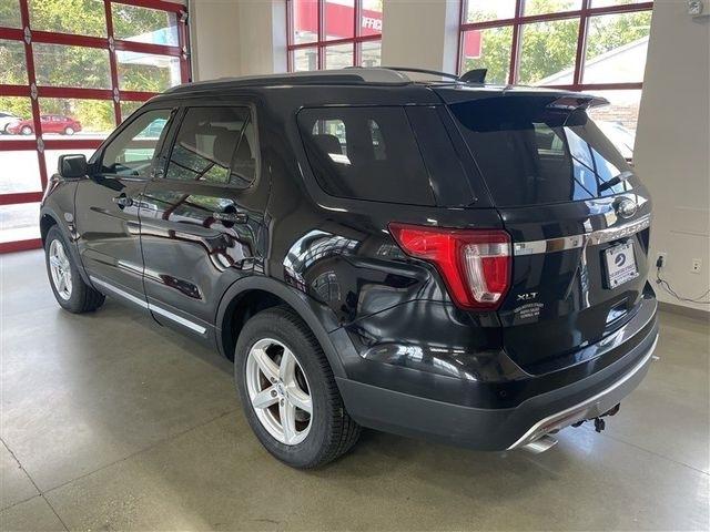 Ford Explorer XLT 4WD 2017