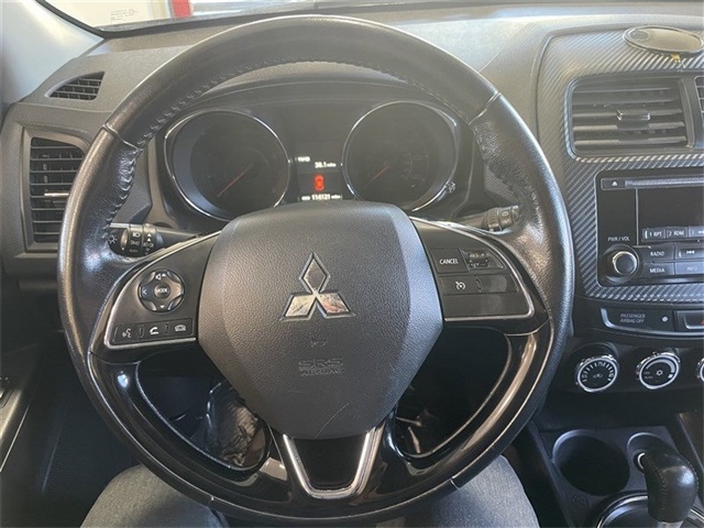 Mitsubishi Outlander Sport 2.0 ES 4WD CVT 2017