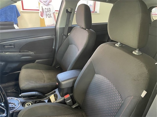 Mitsubishi Outlander Sport 2.0 ES 4WD CVT 2017