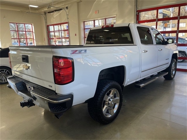Chevrolet Silverado 2500HD LTZ Crew Cab 4WD 2015