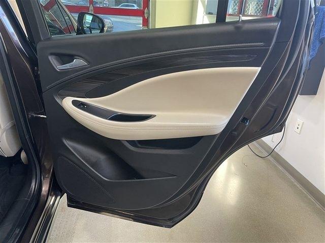 Buick Envision Essense 2020