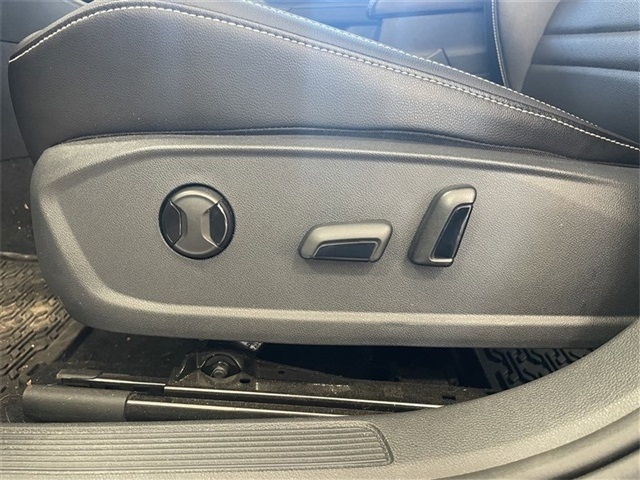 Volkswagen Jetta SE 2023