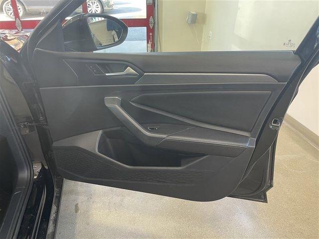 Volkswagen Jetta SE 2023