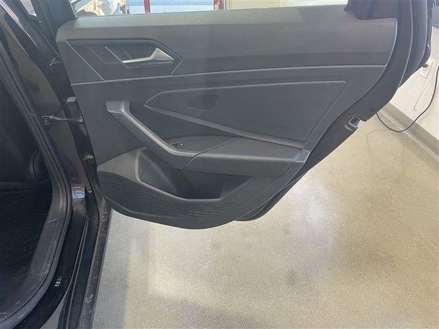 Volkswagen Jetta SE 2023